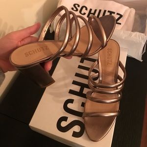 NEW Schutz Felisa Sandal - Size 8